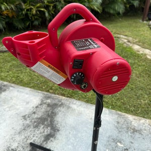 (Used)baseball pitching machine