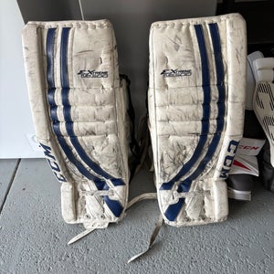 31" 2013 CCM Extreme Flex 500 Goalie Leg Pads (Used)