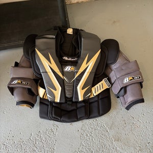 Medium 2023 Brian's Bstar Goalie Chest Protector (Used)