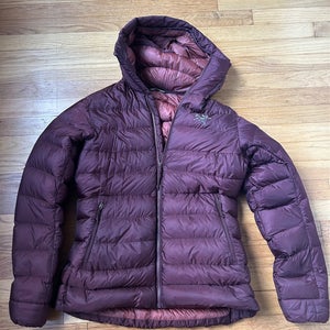 Women's Medium Arc'teryx Jacket (Used)