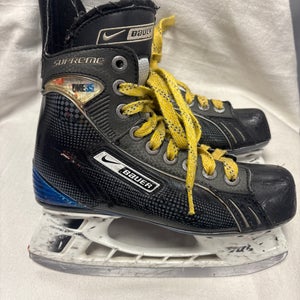 Bauer Supreme One35 Hockey Skates Regular Width Size 2.5 (Used)