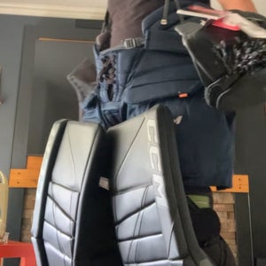 33" + 1.5” CCM Eflex 6.9 Goalie Leg Pads (Used like New)