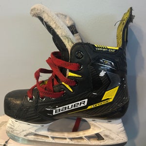 Bauer Supreme M4 Hockey Skates Regular Width Size 2 (Used)