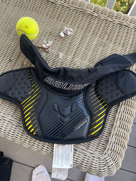 Bauer supreme Neck Guard | Senior