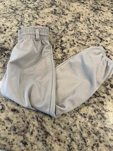 Gray Unisex Size 8 Youth Game Pants (Used)