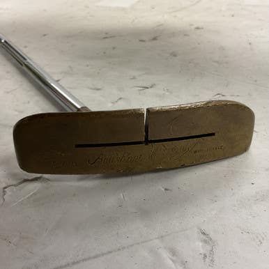 Used Acushnet BULLS EYE WIDE FLANGE 34A Mens Putter RH 11855-S000192485