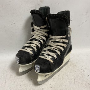 Used Bauer IMPACT 100 Junior Hockey Skate Junior 02 11855-S000192300