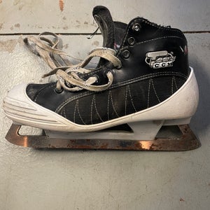 CCM Tacks 452 Hockey Goalie Skates 7.5 (Used)