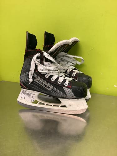 Used Bauer VAPOR X200 Junior Hockey Skate Junior 02 11686-S000046480
