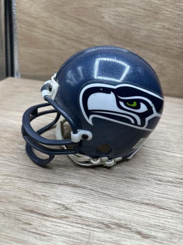 Riddell Seattle Seahawks 2002-2011 Throwback NFL Mini Helmet Blue 3 5/8