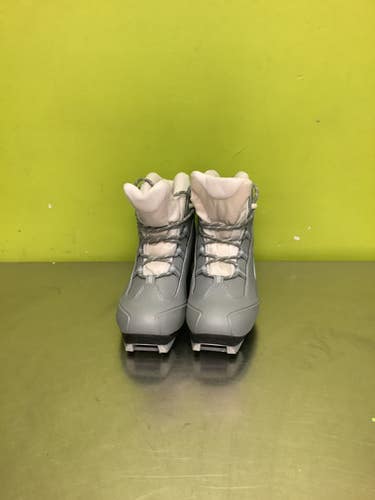Used Rossignol Womens NNN XC Ski Boots Grey W 06.5-07 / JR 4.5-05 11686-S000046248