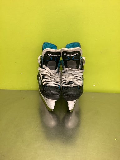Used Bauer XLP Junior Hockey Skate Junior 03.5 11686-S000046275