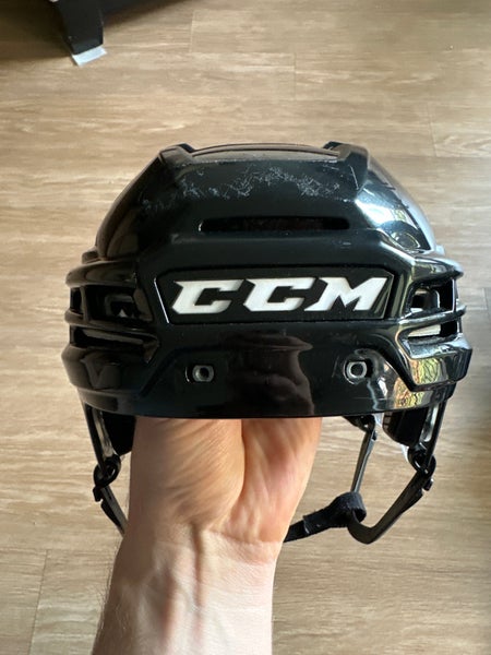 Small CCM Tacks 910 Helmet (Used)