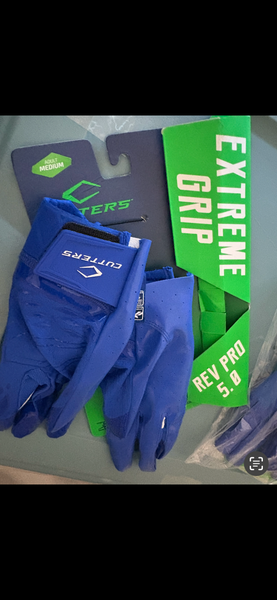 Blue Adult Medium Cutters Gloves (New) football