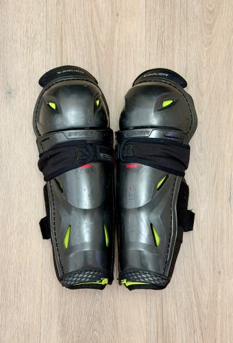 Junior Bauer Vapor 3X Pro 11" Shin Pads (Used)