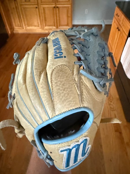 Marucci RH Baseball Glove 12" (Used)