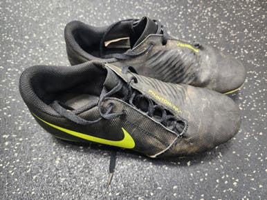Used Nike Soccer Cleats Black Junior 05 11849-S000032632