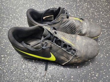 Used Nike Soccer Cleats Black Junior 05 11849-S000032632