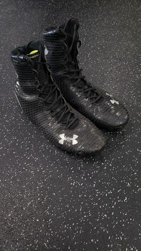 Used Under Armour Adult FB Cleats Black Senior 16 11849-S000032598