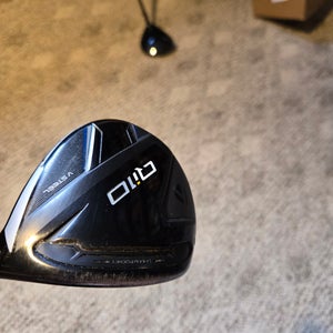 Men's TaylorMade Qi10 Right Handed Fairway Wood Regular Flex 5 Wood (Used)