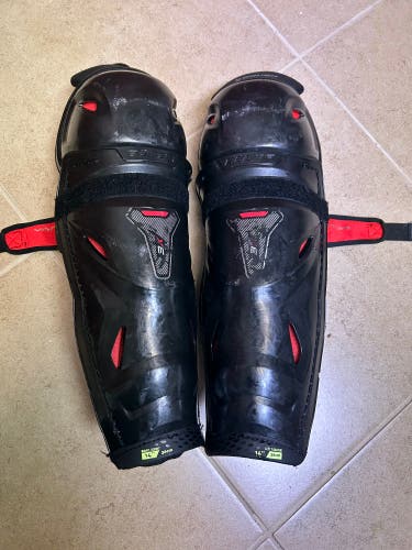 Intermediate Bauer Vapor 3X Pro 14" Shin Pads (Used)