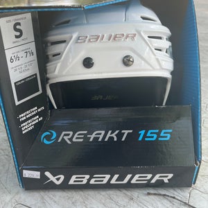 Small Bauer Re-Akt 155 Helmet (Used)
