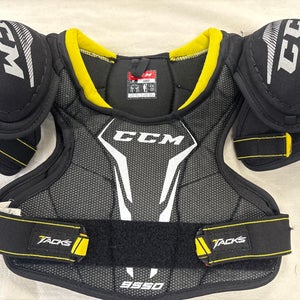 Large Youth CCM Tacks 9550 Shoulder Pads (Used)