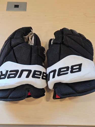 Providence College Bauer Vapor 1X Pro Lite Gloves 15" Pro Stock (Used)