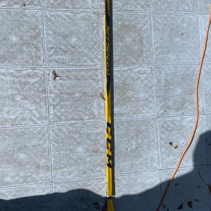 *Broken* Senior CCM JetSpeed Pro Right Handed Hockey Stick Toe Pattern Pro Stock (Used)