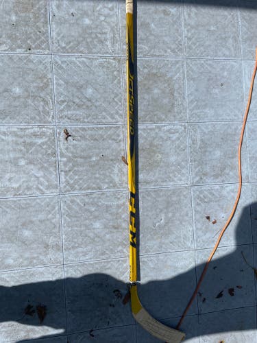 *Broken* Senior CCM JetSpeed Pro Right Handed Hockey Stick Toe Pattern Pro Stock (Used)