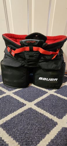 Intermediate Large Bauer Vapor X2.9 Hockey Goalie Pants (Used)