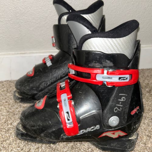 Nordica GP T2 Kids Ski Boots Mondo 19.5 - Kids Size 13 - 230mm