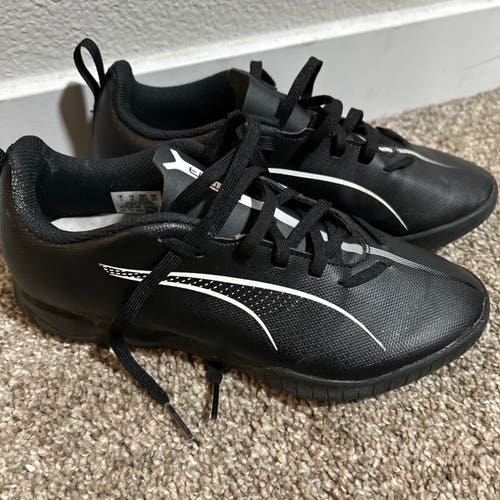 Puma Ultra 5 Play Turf Shoes Youth Size 4 / 107910-02 Turf Soccer Football