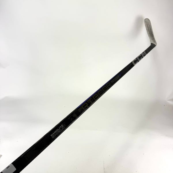 Used Left CCM Ribcor Trigger 9 Pro | 75 Flex P90TM Curve Grip | E428