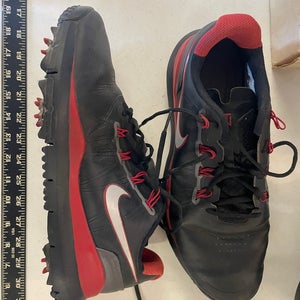 Men's Size M 12.0 (W 13.0) Nike Golf Shoes (Used)