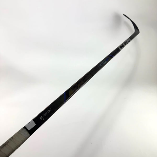 Used Right CCM Ribcor Trigger 9 Pro | 75 Flex P92 Curve Grip | E417