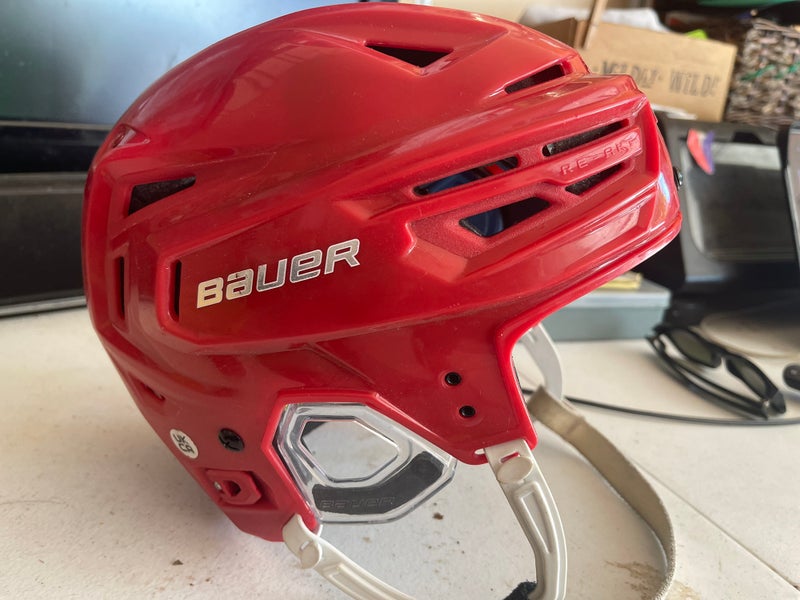 Large Bauer Re-Akt 150 Helmet (Used)