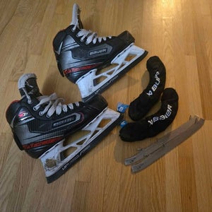 Bauer Vapor X2.7 Hockey Goalie Skates Size 3 Wide (Used)