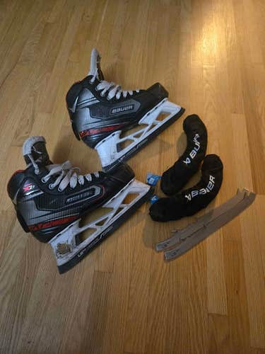 Bauer Vapor X2.7 Hockey Goalie Skates Size 3 Wide (Used)