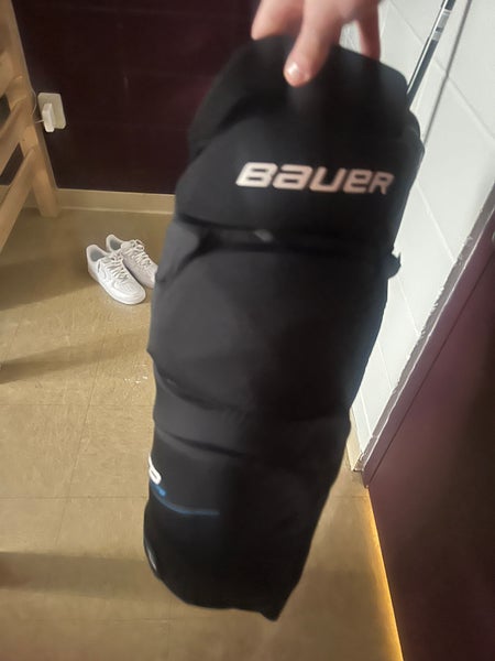 Medium Bauer hockey pants