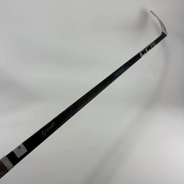 Used Right CCM Ribcor Trigger 9 Pro | 70 Flex P92 Curve Grip | E406