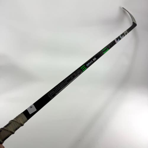 Used Right CCM Ribcor Maxx SE | 70 Flex P29 Curve Grip | E402