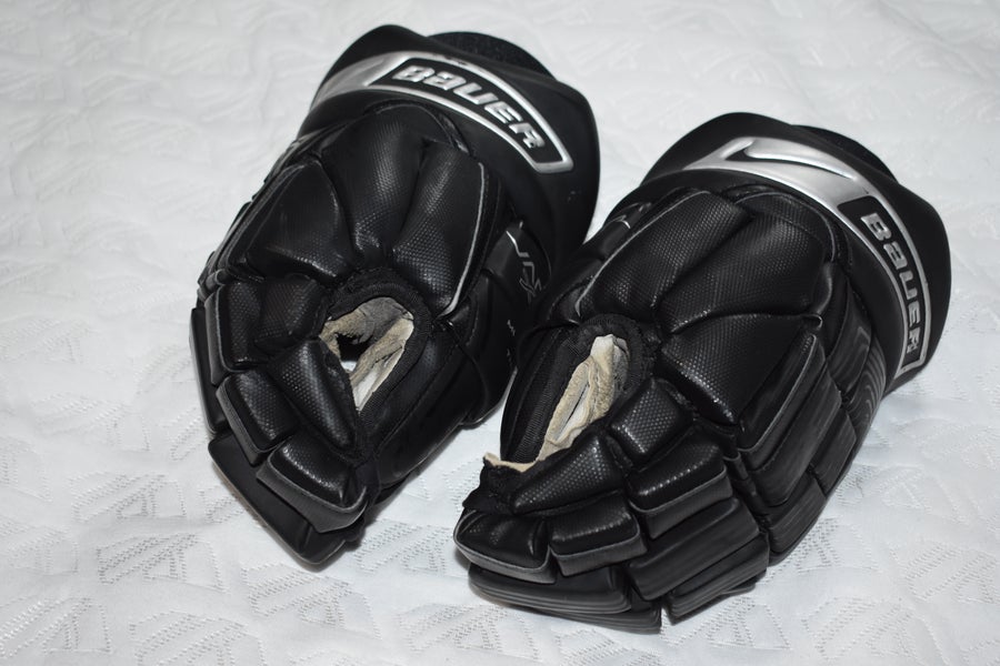 Bauer Vapor XXV Hockey Gloves, Black, 14"
