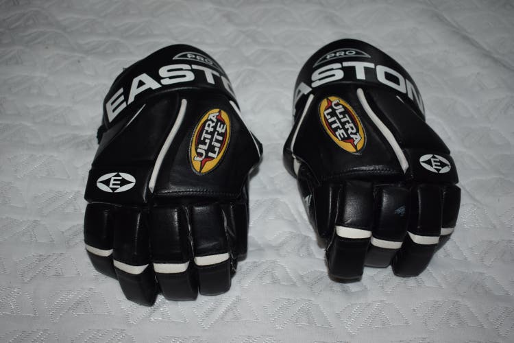 Easton Ultra Lite Vintage Hockey Gloves, Black, 12.5" - Great Condition!