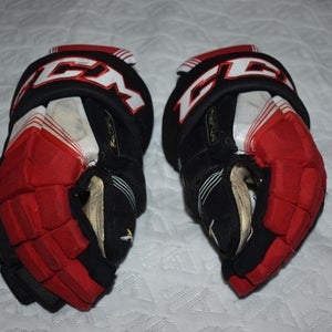 CCM Super Tacks Hockey Gloves w/D30, Black/Red/White, 14"