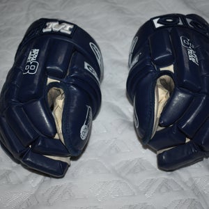 CCM TACKS 852 Vintage Hockey Gloves, Blue, 14" - Great Condition!