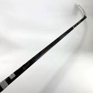 Used Right CCM Ribcor Trigger 9 Pro | 70 Flex P92 Curve Grip | E393