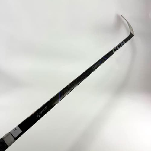 Used Right CCM Ribcor Trigger 9 Pro | 70 Flex P92 Curve Grip | E392