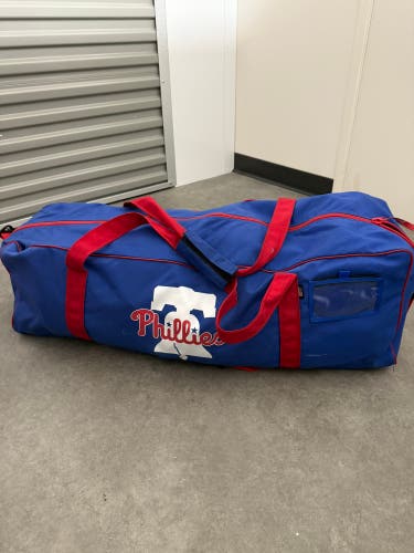 Like New Philadelphia Phillies Duffle Bag