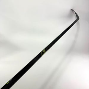 New Right Warrior Alpha LX3 | 85 Flex M28 Curve Grip | E384